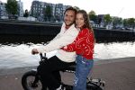 Amsterdam 31 augustus 2023
Lizzy v d Ligt en Yuki op een fatbike.