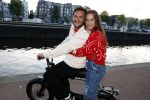 Amsterdam 31 augustus 2023
Lizzy v d Ligt en Yuki op een fatbike.