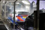 Amsterdam 22 september 2023
Politie tanken en wassen bij Loogman