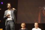 Barneveld 23 augustus 2023
Dorian Bindels en Soy Kroon gaan de mannelijke hoofdrollen spelen in 40-45 de Musical die door Studio 100 geproduceerd wordt . De vrouwelijke hoofdrollen worden vertolkt door Niniane Everaert en Gaia Aikman .De voorstelling gaat spelen in de midden Nederland hallen. Gert Verhulst is de bedenker. Renze Klamer presenteert het .