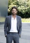 Barneveld 23 augustus 2023
Dorian Bindels en Soy Kroon gaan de mannelijke hoofdrollen spelen in 40-45 de Musical die door Studio 100 geproduceerd wordt . De vrouwelijke hoofdrollen worden vertolkt door Niniane Everaert en Gaia Aikman .De voorstelling gaat spelen in de midden Nederland hallen. Gert Verhulst is de bedenker. Renze Klamer presenteert het .