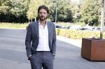 Barneveld 23 augustus 2023
Dorian Bindels en Soy Kroon gaan de mannelijke hoofdrollen spelen in 40-45 de Musical die door Studio 100 geproduceerd wordt . De vrouwelijke hoofdrollen worden vertolkt door Niniane Everaert en Gaia Aikman .De voorstelling gaat spelen in de midden Nederland hallen. Gert Verhulst is de bedenker. Renze Klamer presenteert het .