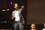 Barneveld 23 augustus 2023
Dorian Bindels en Soy Kroon gaan de mannelijke hoofdrollen spelen in 40-45 de Musical die door Studio 100 geproduceerd wordt . De vrouwelijke hoofdrollen worden vertolkt door Niniane Everaert en Gaia Aikman .De voorstelling gaat spelen in de midden Nederland hallen. Gert Verhulst is de bedenker. Renze Klamer presenteert het .