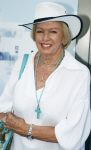 Amsterdam 10 september 2023
Premiere Mamma mia in het delamar theater. Ria Valk met partner