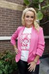 Amsterdam 4 september 2023
Boek presentatie Heleen v Royen bij het college Hotel. Samantha Steenwijk met partner Daisy