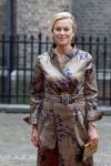 Den Haag 19 september 2023
Prinsjesdag 2023 . Aankomst van de ministers met partners en Staatsecretarissen met partners op het binnenhof. Sigrid Kaag met een kennis