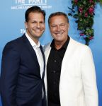 Rotterdam 27 september 2024
Premiere Mamma mia the party in  Schiecentrale. Albert Verlinde met een kennis