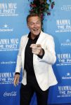 Rotterdam 27 september 2024
Premiere Mamma mia the party in  Schiecentrale. Albert Verlinde met een kennis