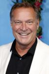 Rotterdam 27 september 2024
Premiere Mamma mia the party in  Schiecentrale. Albert Verlinde met een kennis