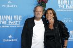 Rotterdam 27 september 2024
Premiere Mamma mia the party in  Schiecentrale.  Ouders Bas Smit