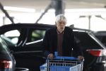 Maarssen 19 september 2024
Berend Boudewijn rijdt op zijn 88e nog auto en doet zelfstandig zijn boodschappen in het winkelcentrum van Maarssen.