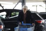 Maarssen 19 september 2024
Berend Boudewijn rijdt op zijn 88e nog auto en doet zelfstandig zijn boodschappen in het winkelcentrum van Maarssen.