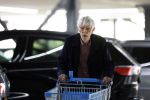 Maarssen 19 september 2024
Berend Boudewijn rijdt op zijn 88e nog auto en doet zelfstandig zijn boodschappen in het winkelcentrum van Maarssen.
