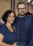 Rotterdam 27 september 2024
Premiere Mamma mia the party in  Schiecentrale. Bjorn Ulvaeus met een vriendin van Karin Riethoven