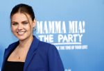 Rotterdam 27 september 2024
Premiere Mamma mia the party in  Schiecentrale. Britt Scholte met een vriendin