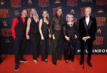 Utrecht 19 september 2024
Premiere Moulin Rouge in het Beatrix theater. Ron Boszhard met vriendin Herald Alofs en de ouders van Carlo Boszhard
