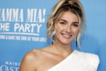 Rotterdam 27 september 2024
Premiere Mamma mia the party in  Schiecentrale. Denise Speelman met een vriendin