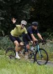Blaricum 4 september 2024
Fietstocht met allemaal specialized S Works fietsen vanaf Blushing Blaricum van Gordon .
Oa doen mee , Winston Gerschtanowitz Louis Talpe Mark Tuitert Laurens ten Dam Roxane Knetemann Thomas v d Vlucht Johan Museeuw Thomas Dekker Ireen Wust Erben Wennemars  Joy Beune en haar partner Kjeld Nuis .