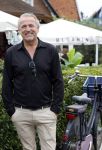 Blaricum 4 september 2024
Fietstocht met allemaal specialized S Works fietsen vanaf Blushing Blaricum van Gordon .
Oa doen mee , Winston Gerschtanowitz Louis Talpe Mark Tuitert Laurens ten Dam Roxane Knetemann Thomas v d Vlucht Johan Museeuw Thomas Dekker Ireen Wust Erben Wennemars  Joy Beune en haar partner Kjeld Nuis .