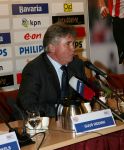 Eindhoven, 12 April 2006 Kompetitiewedstrijd PSV-Feyenoord, eindstand 1-1    Seizoen 2005/2006
Guus Hiddink tijdens zijn laatste persconferentie in eigen stadion