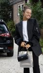 Huizen 14 september 2024
Marco Borsato Leontine Ruiters Jada Borsato Luca Borsato vieren de 23e verjaardag van Senna Borsato bij Leontine in de tuin van haar huis . Obi Ruiters waakt