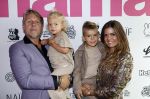 Amsterdam 11 september 2024
Fabulous Mama awards in All out in Amsterdam. Jan Dulles en zijn vrouw Caroline Mol en hun kinderen