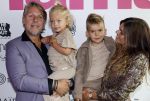 Amsterdam 11 september 2024
Fabulous Mama awards in All out in Amsterdam. Jan Dulles en zijn vrouw Caroline Mol en hun kinderen