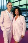 Den Bosch 28 september 2024
Premiere Rokjesdag in de Brabant hallen met in de cast oa Abbey Hoes, Leo Alkemade, Brigitte Heitzer, Lykele Muus, Bertrie Wierenga en Kiefer Zwart.Daarnaast zijn er onder meer rollen weggelegd voor Sinan Eroglu, Peter Bolhuis, Tineke Schouten, Patrick Martens en Maaike Martens. Johan Neijenhuis met vriendin en familie