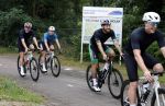 Blaricum 4 september 2024
Fietstocht met allemaal specialized S Works fietsen vanaf Blushing Blaricum van Gordon .
Oa doen mee , Winston Gerschtanowitz Louis Talpe Mark Tuitert Laurens ten Dam Roxane Knetemann Thomas v d Vlucht Johan Museeuw Thomas Dekker Ireen Wust Erben Wennemars  Joy Beune en haar partner Kjeld Nuis .