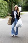 Huizen 14 september 2024
Marco Borsato Leontine Ruiters Jada Borsato Luca Borsato vieren de 23e verjaardag van Senna Borsato bij Leontine in de tuin van haar huis . Obi Ruiters waakt