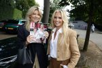 Laren 5 september 2024
Presentatie nieuwe Talkies met op de cover Leontine Ruiters  en Lonneke Nooteboom bij de Singer in Laren .