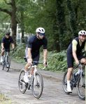Blaricum 4 september 2024
Fietstocht met allemaal specialized S Works fietsen vanaf Blushing Blaricum van Gordon .
Oa doen mee , Winston Gerschtanowitz Louis Talpe Mark Tuitert Laurens ten Dam Roxane Knetemann Thomas v d Vlucht Johan Museeuw Thomas Dekker Ireen Wust Erben Wennemars  Joy Beune en haar partner Kjeld Nuis .