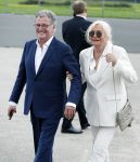 Katwijk 8 september 2024
Premiere Soldaat van Oranje in de Hangaar . Edwin de Vries kwam met zijn vrouw Monique v d Ven