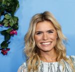 Rotterdam 27 september 2024
Premiere Mamma mia the party in  Schiecentrale.  Nicolette v dam en Bas Smit