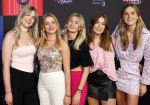 Den Bosch 28 september 2024
Premiere Rokjesdag in de Brabant hallen met in de cast oa Abbey Hoes, Leo Alkemade, Brigitte Heitzer, Lykele Muus, Bertrie Wierenga en Kiefer Zwart.Daarnaast zijn er onder meer rollen weggelegd voor Sinan Eroglu, Peter Bolhuis, Tineke Schouten, Patrick Martens en Maaike Martens.