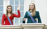 Den Haag 17 september 2024
Prinsjesdag 2024 met aanwezig namens de koninklijke familie , Koning Willem Alexander Koningin Maxima Prinses Amalia Prinses Alexia Prins Constantijn en Prinses Laurentien.