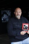 Noorden Nieuwkoop 13 september 2024
Robert de Waal heeft een nieuwe boek over Andre Hazes geschreven.