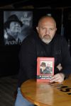 Noorden Nieuwkoop 13 september 2024
Robert de Waal heeft een nieuwe boek over Andre Hazes geschreven.