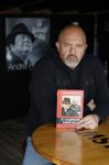 Noorden Nieuwkoop 13 september 2024
Robert de Waal heeft een nieuwe boek over Andre Hazes geschreven.