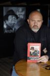 Noorden Nieuwkoop 13 september 2024
Robert de Waal heeft een nieuwe boek over Andre Hazes geschreven.