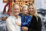 Den Bosch 29 september 2024
Premiere Saturday night fever in de Parade in Den Bosch . Ron Boszhard met partner en dochter
