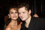 Barneveld 21 september 2024
Premiere Musical 40-45 met in de hoofdrollen Soy Kroon Dorian Bindels  Babette v Veen Sjoerd Pleijsier en Kees Boot . Soy Kroon en Holly Brood