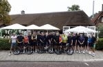 Blaricum 4 september 2024
Fietstocht met allemaal specialized S Works fietsen vanaf Blushing Blaricum van Gordon .
Oa doen mee , Winston Gerschtanowitz Louis Talpe Mark Tuitert Laurens ten Dam Roxane Knetemann Thomas v d Vlucht Johan Museeuw Thomas Dekker Ireen Wust Erben Wennemars  Joy Beune en haar partner Kjeld Nuis .