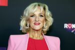 Den Bosch 28 september 2024
Premiere Rokjesdag in de Brabant hallen met in de cast oa Abbey Hoes, Leo Alkemade, Brigitte Heitzer, Lykele Muus, Bertrie Wierenga en Kiefer Zwart.Daarnaast zijn er onder meer rollen weggelegd voor Sinan Eroglu, Peter Bolhuis, Tineke Schouten, Patrick Martens en Maaike Martens.