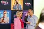 Den Bosch 28 september 2024
Premiere Rokjesdag in de Brabant hallen met in de cast oa Abbey Hoes, Leo Alkemade, Brigitte Heitzer, Lykele Muus, Bertrie Wierenga en Kiefer Zwart.Daarnaast zijn er onder meer rollen weggelegd voor Sinan Eroglu, Peter Bolhuis, Tineke Schouten, Patrick Martens en Maaike Martens. Tineke Schouten en Nick Dijkman