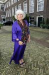 Amsterdam 9september 2024
Strong women award in hotel The Grand .  Willeke Alberti draagt en jurk van dochter Danielle van t Schip en een sjawl van Eric Beekes