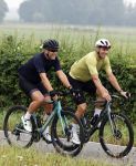 Blaricum 4 september 2024
Fietstocht met allemaal specialized S Works fietsen vanaf Blushing Blaricum van Gordon .
Oa doen mee , Winston Gerschtanowitz Louis Talpe Mark Tuitert Laurens ten Dam Roxane Knetemann Thomas v d Vlucht Johan Museeuw Thomas Dekker Ireen Wust Erben Wennemars  Joy Beune en haar partner Kjeld Nuis .