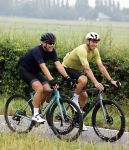Blaricum 4 september 2024
Fietstocht met allemaal specialized S Works fietsen vanaf Blushing Blaricum van Gordon .
Oa doen mee , Winston Gerschtanowitz Louis Talpe Mark Tuitert Laurens ten Dam Roxane Knetemann Thomas v d Vlucht Johan Museeuw Thomas Dekker Ireen Wust Erben Wennemars  Joy Beune en haar partner Kjeld Nuis .