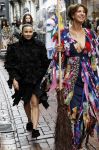 Amsterdam 3 september 2024
Opening van de Amsterdam Fashion Week AFW met een catwalk voor de Linda Foundation.
O.A. liepen mee , Worthy de Jong Winonah de Jong Dyantha Brooks Anouk Smulders Fockeline Ouwerkerk Dyanne Beekman Irene v d Laar Carolien Spoor Victoria Koblenko Zineb Fallouk Quinty Trustfull Tanja Jess Susan Visser IOris v Lunenberg Lauren Verster Marlijn Werdenburg Dani Bles Isa Hoes Anita Witzier Merel Westrik Hilmar Mulder Imanuelle Grives Vivian Slingerland (met dochter) en Hadewich Minis. Noa Vahle was aanwezig namens de Linda Foundation.