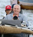Amsterdam 24 augustus 202
Prins Maurits en Prinses MarilÃ¨ne hebben drie kinderen: Anna (geboren in 2001), Lucas (geboren in 2002), en Felicia (geboren in 2005). Hun volledige achternaam is Van Lippe-Biesterfeld van Vollenhoven . Prins Maurits neemt met zijn gezin de Vlootschouw af tijdens de laatste dag van Sail. Ze varen met de Groene Draeck. Albert Nieboer